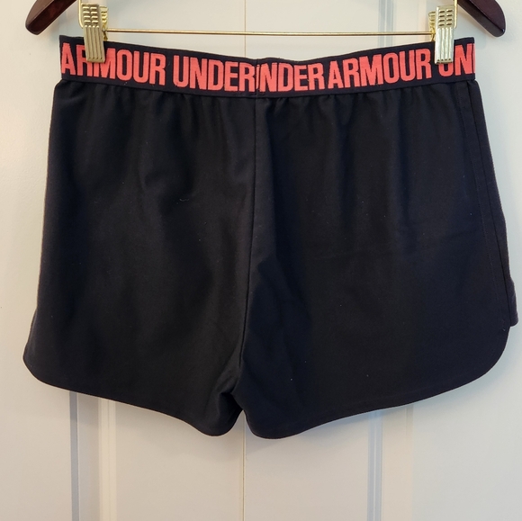 Under Armour Shorts - Picture 3 of 3